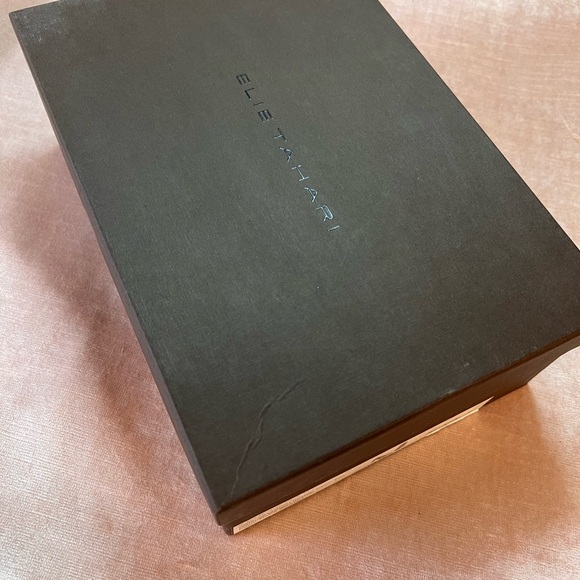 Elie Tahari Metallic Dark Green Heels, EU Size 37.5, US Size 7 - Picture 8 of 8